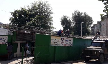 Demontarea și evacuarea construcțiilor amplasate pe str. Cojocarilor, 12/2