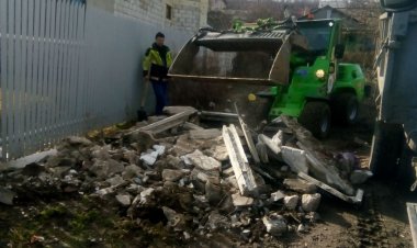 17 februarie 2022    Serviciile și întreprinderile municipale din sectorul Rîșcani sunt mobilizate pentru lucrări de sal...