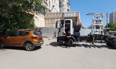 Trotuarele au destinația pentru cetățenii – pietoni     Îndemnăm conducătorii auto să nu parcheze, nu descarce marfa pe...