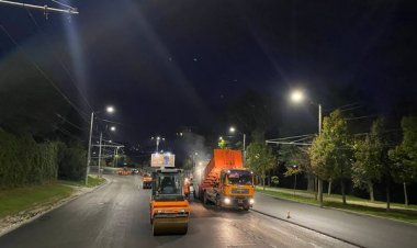 În sectorul Rîșcani pe bulevardul Renașterii este așternut stratul de asfalt.