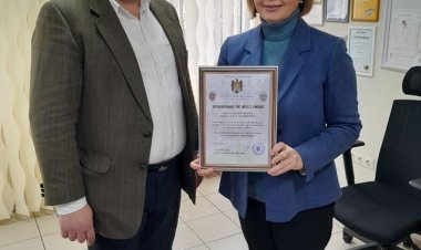 Pretura sectorului Rîşcani aduce sincere mulțumiri SA "Eximotor", dnei Natalia Socolova, director