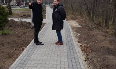 Astăzi, Pretorul sectorului Rîșcani, dl Vlad Melnic, și vicepretorul dl Oleg Suslov, au vizitat diverse proiecte de infr...