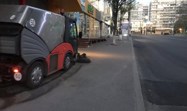 Pretura sectorului Rîșcani împreună cu ÎMPSL, ÎMGFL 17-23, Î. M. „Asociația de Gospodărire a Spațiilor Verzi” zilnic efectuează lucrări