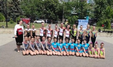 „Un cântec pentru fiecare”      Pretura sectorului Rîșcani în colaborare cu AO Asociația Pentru Susținerea Businessului...