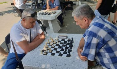 „Cupa Seniorilor”        Campionatul municipal de șah și joc de dame „Cupa Seniorilor” continuă și în această săptămână....