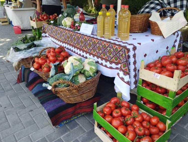 Târguri cu produse autohtone în sectoarele capitalei, în weekend-ul 05-06 august 2023     Primăria Municipiului Chișinău...