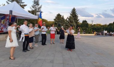 „Dulce și frumoasă-i limba mea de-acasă” În sectorul Rîșcani s-a desfășurat manifestarea cultural-artistică și festivă c...