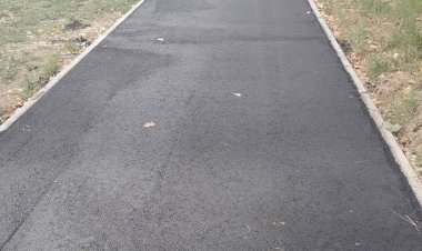 Strada Tudor Vladimirescu, sectorul Rîșcani. Continuă lucrările de asfaltarea trotuarelor pe ambele părți. Ion Ceban, @M...