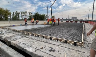 Lucrările de reabilitare a podului rutier de pe strada Mihai Viteazul continuă. Eforturile noastre vizează modernizarea...