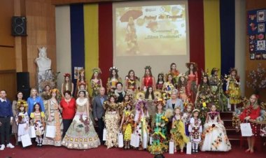 Concursul ,,Zâna toamnei -2023”       În sectorul Rîșcani s-a desfășurat concursul ,,Zâna toamnei -2023”, unde au partic...
