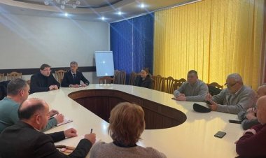 Pretorul sectorului Rîșcani, dl Victor Poleacov, a organizat o întâlnire productivă cu şefii întreprinderilor de gestion...