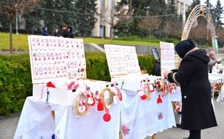 Locațiile stabilite de preturile de sector pentru comercializarea mărțișoarelor, suvenirelor și a florilor