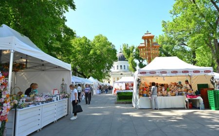 ✅Târgurile Pascale vor fi deschise în toate sectoarele Capitalei până mâine, 4 mai.  ????În Scuarul Catedralei Mitropolita...