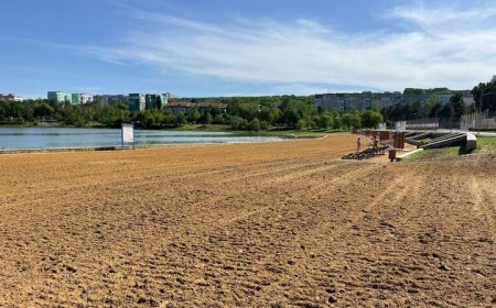 Toate plajele din Capitală sunt în proces de amenajare pentru sezonul estival.