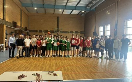 În sectorul Rîșcani a avut loc premierea echipelor învingătoare la Cupa Preturii sectorului Rîşcani la baschet