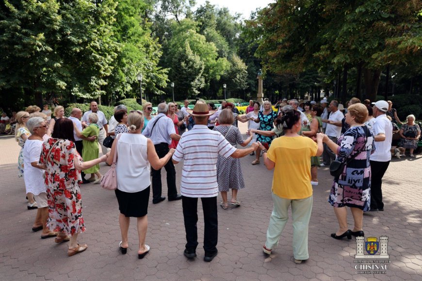 Spectacole muzicale pentru persoanele de vârsta a treia, în weekendul 24 - 25 august 2024