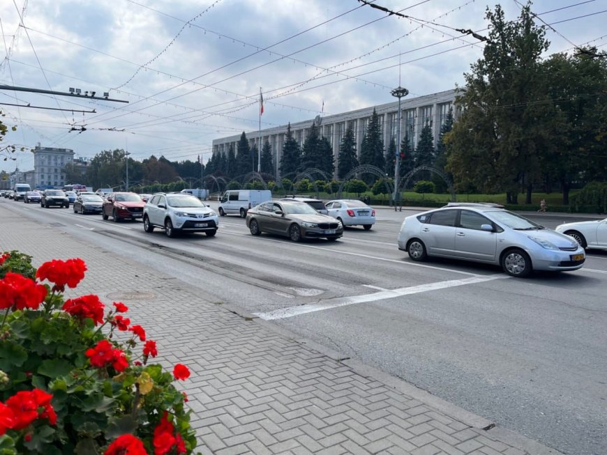 Primăria Chișinău informează că, în perioada 11 octombrie 2024, ora 22:00 - 12 octombrie 2024, ora 23:59, va fi suspendat traficul rutier pe bd. Ștefan cel Mare și Sfânt