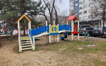 Reabilitarea si restaurarea terenului de joaca, inclusiv a elementelor decorative din bd. Moscova 1/3, sectorul Riscani mun. Chishinau!