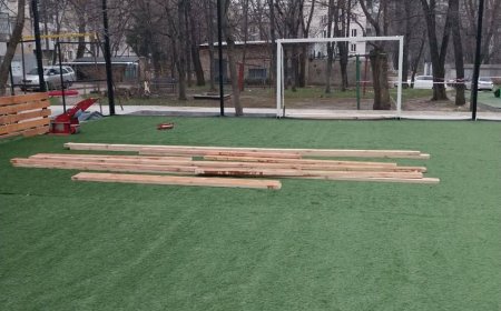 Amenajarea terenului sportiv pe str. Florilor, 4/3 pe ultima 100 de metri.