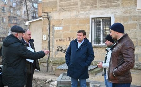 Astăzi, 16.01.1025, Pretorul sectorului Rîșcani, Mihai Furculiță a efectuat  o ședință de lucru pe șantier cu  participa...