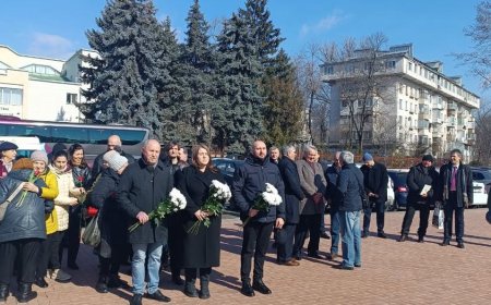 Astazi, Pretura sectorului Rîșcani a participat la ceremonia tradițională de depunere de flori la Monumentul Voluntarilo...