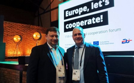 Dl Mihail Furculiță împreună cu reprezentanții Preturii sectorului Rîșcani, reprezintă sectorul la cea de a 11- a ediție a forumului interregional Europe let's cooperate.