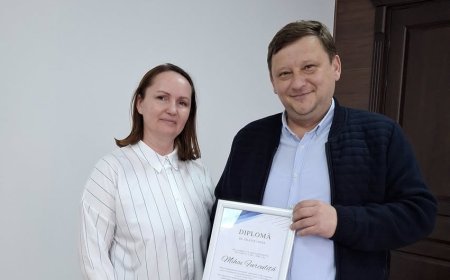 Pretura sectorului Rîșcani a fost onorată cu Diplomă de gratitudine de către  Losețchi Doinița- Elena, director – executiv al  Centrului pentru Copiii cu Boli Rare și Autism "Copiii Ploii”