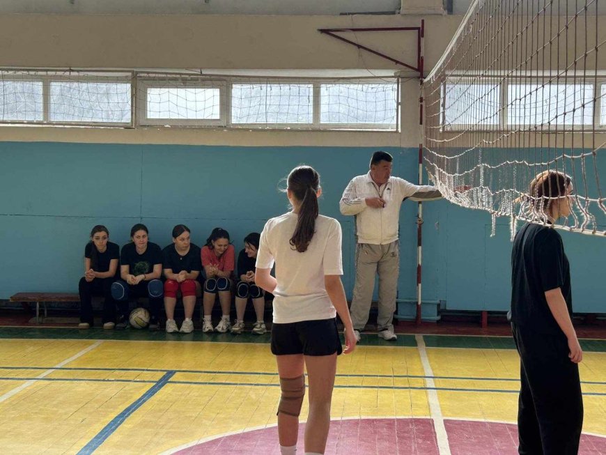 În sectorul Rîșcani al Capitalei au început competițiile sportive la Volei (echipe feminine).