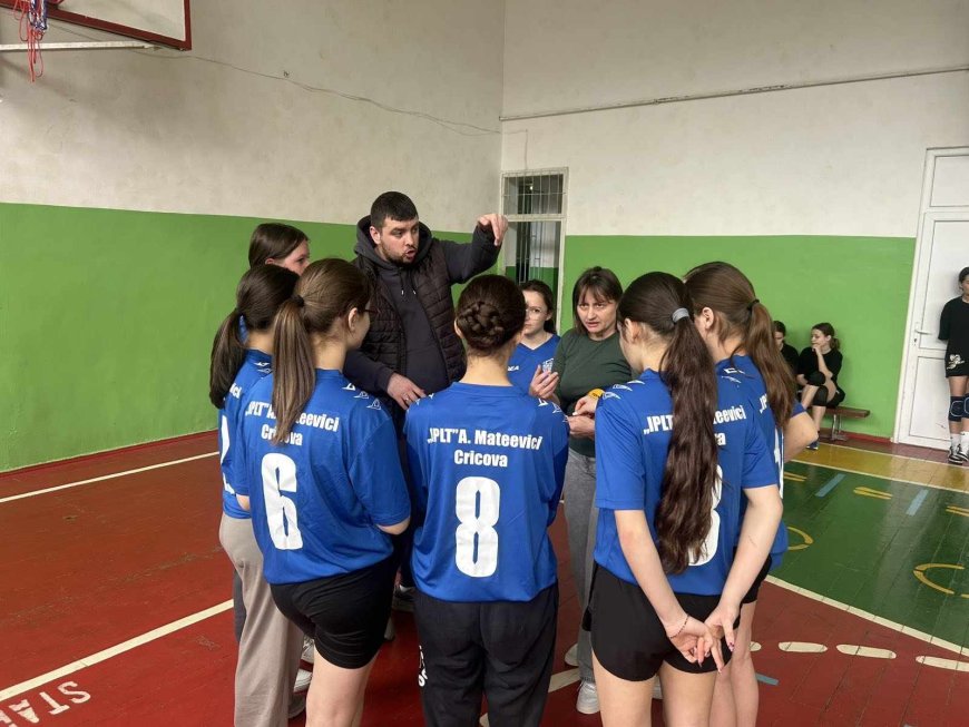 În sectorul Rîșcani al Capitalei au început competițiile sportive la Volei (echipe feminine).