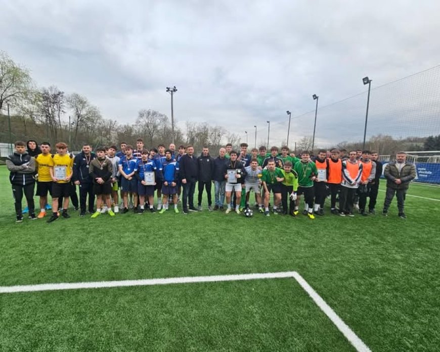 Cupa Preturii sectorului Rîșcani” la mini-fotbal s-a încheiat