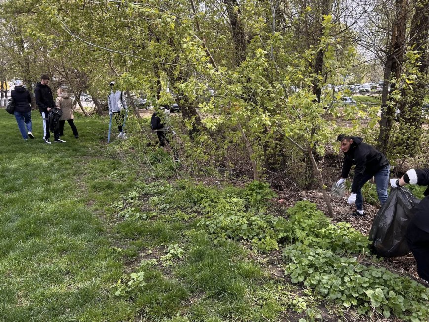 Campania de salubrizare „Curățenia generală de primăvară" s-a desfăşurat astăzi, în sectorul Rîșcani al Capitalei