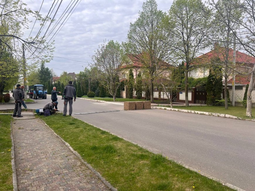 Acțiunea  de demontare și evacuare a bariere eliberând terenul proprietate publică.