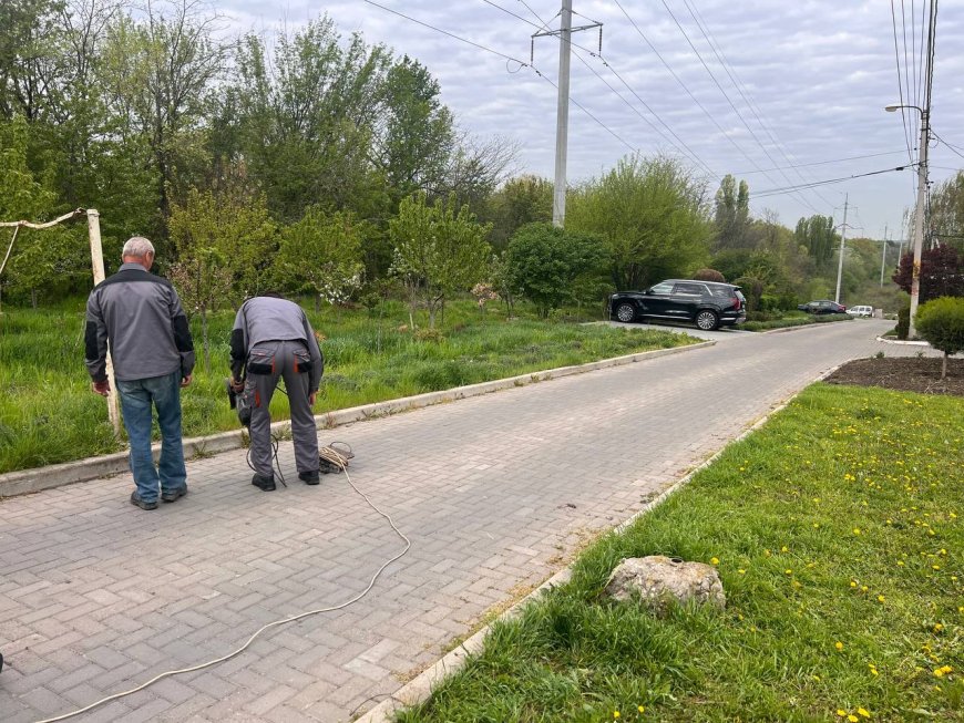 Acțiunea  de demontare și evacuare a bariere eliberând terenul proprietate publică.