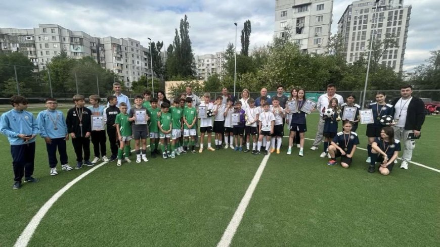 ⚽️În sectorul Rîșcani a avut loc premierea echipelor învingătoare la Cupa Preturii sectorului Rîşcani la minifotbal, din...