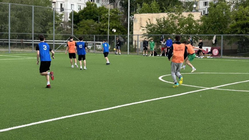„Cupa Preturii” la minifotbal între instituțiile preuniversitare din sector.