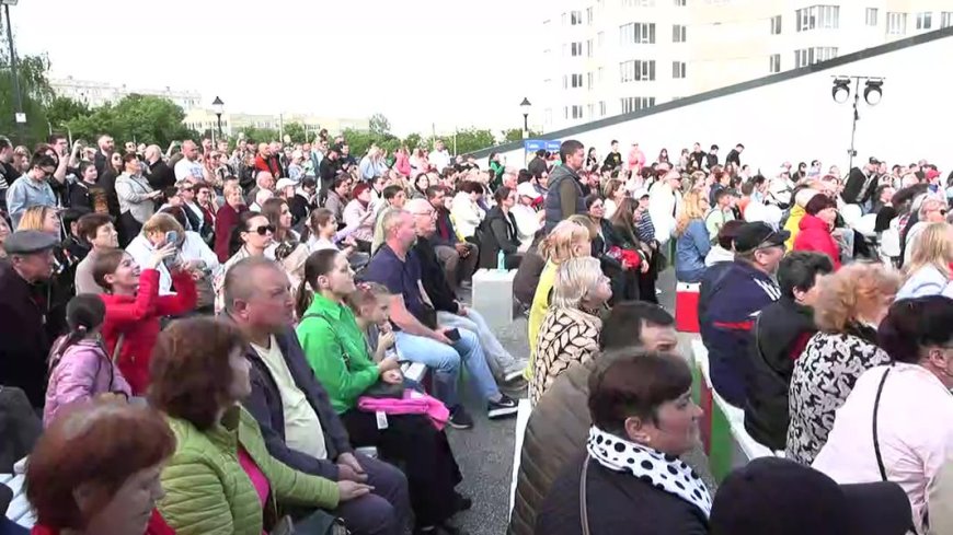 Formația rock „Gândul Mâței” susține un concert în amfiteatrul din sectorul Ciocana.