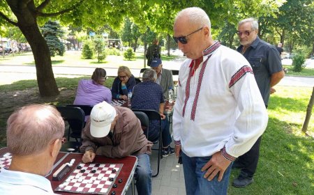 Competiția la joc de dame , astazi, in sectorul Rîșcani al Capitalei.