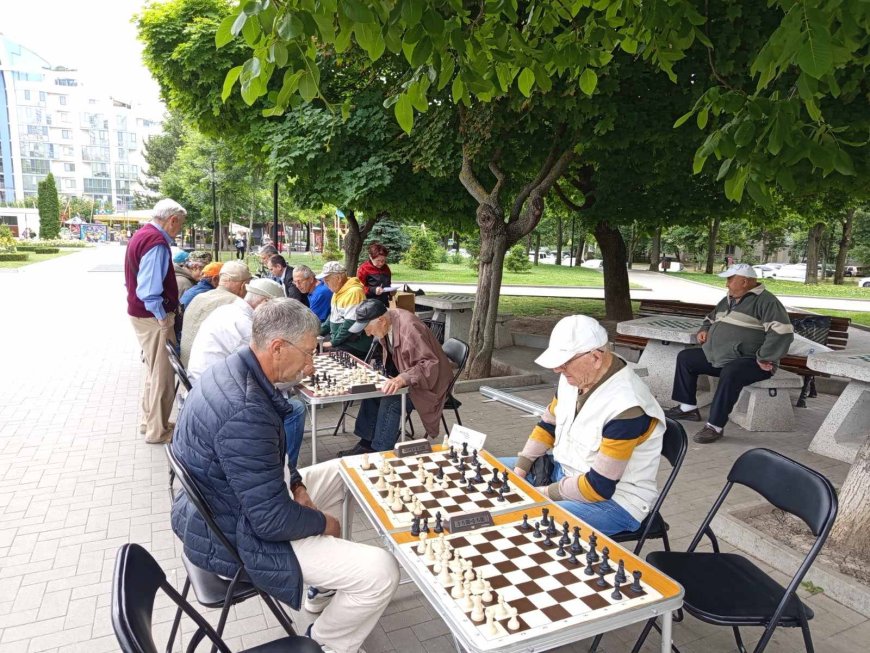Competiție la șah