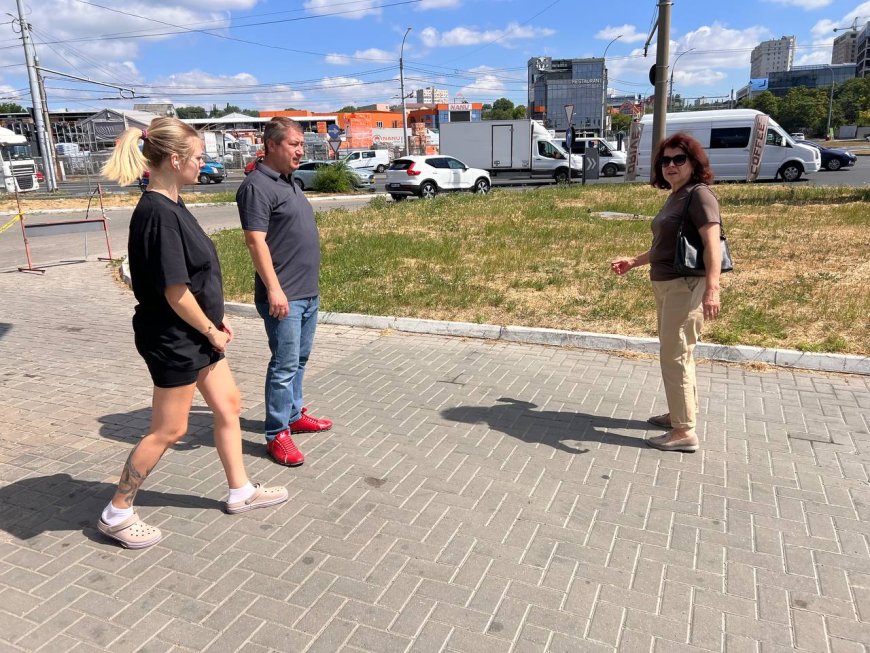 Astăzi, în contextul acțiunii „Vinerea sanitară”, angajații Preturii sectorului Rîșcani au desfășurat activități de inspectare în teren.