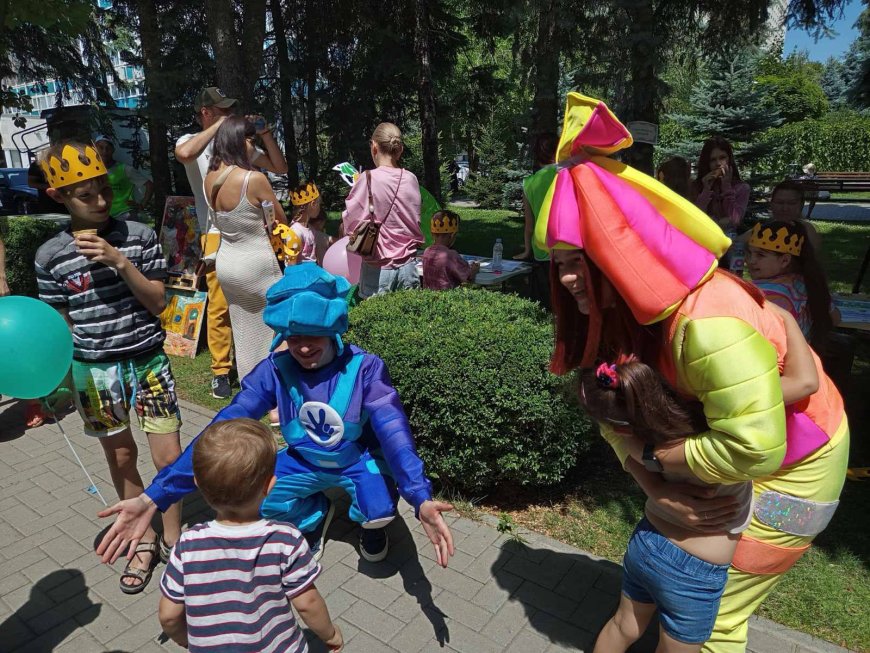Festivalul„SUNTEM O ECHIPĂ – SUNTEM O FAMILIE!”a avut loc astăzi  in sectorul Rîșcani.