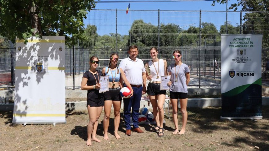 Inaugurarea terenurilor de sport multifuncționale din Pădurea -Parc "Dumitru Rîșcanu "
