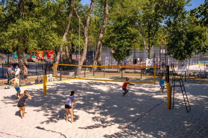 Inaugurarea terenurilor de sport multifuncționale din Pădurea -Parc "Dumitru Rîșcanu "