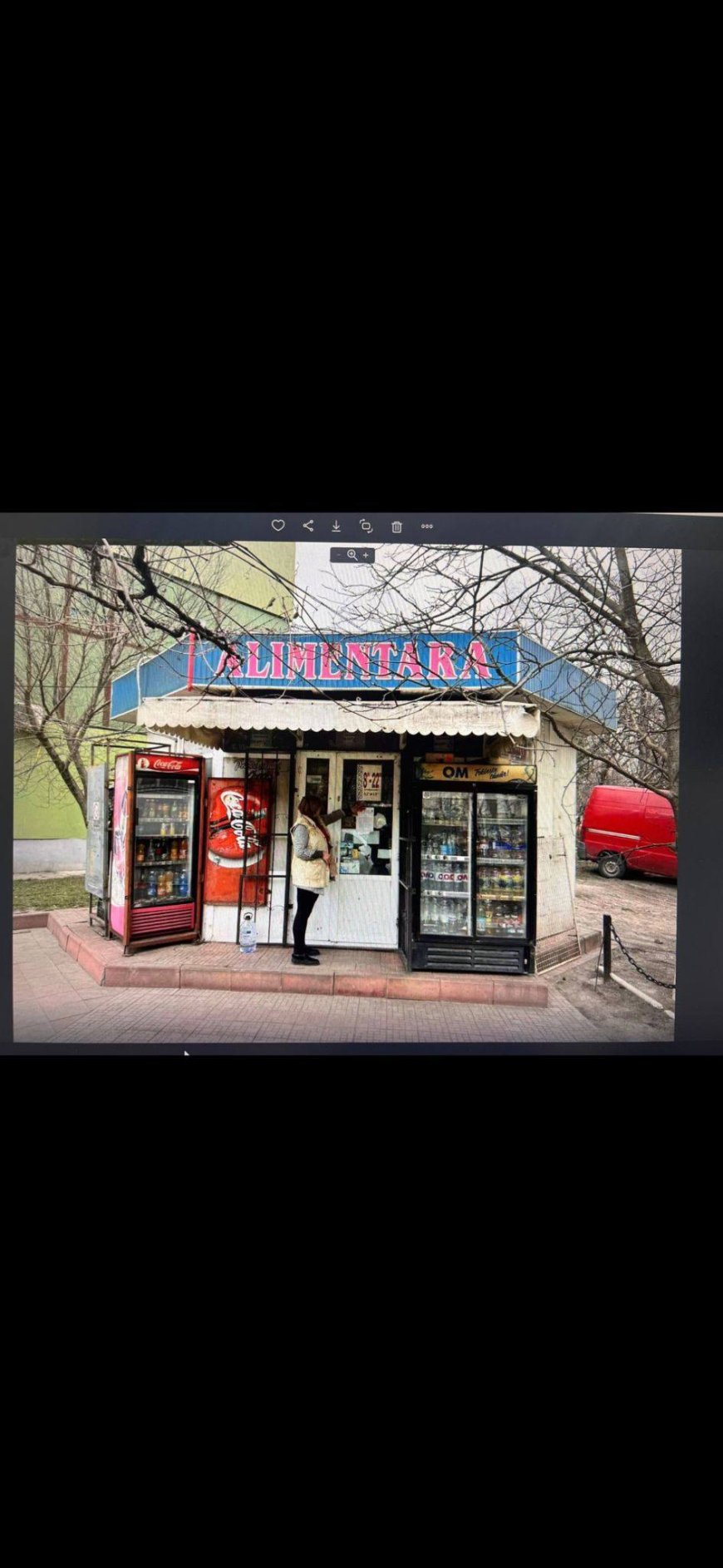 Continuăm eliberarea spațiului public municipal de construcții neautorizate.  ☝️Astazi  trecem in revistă încă 2 gherete...