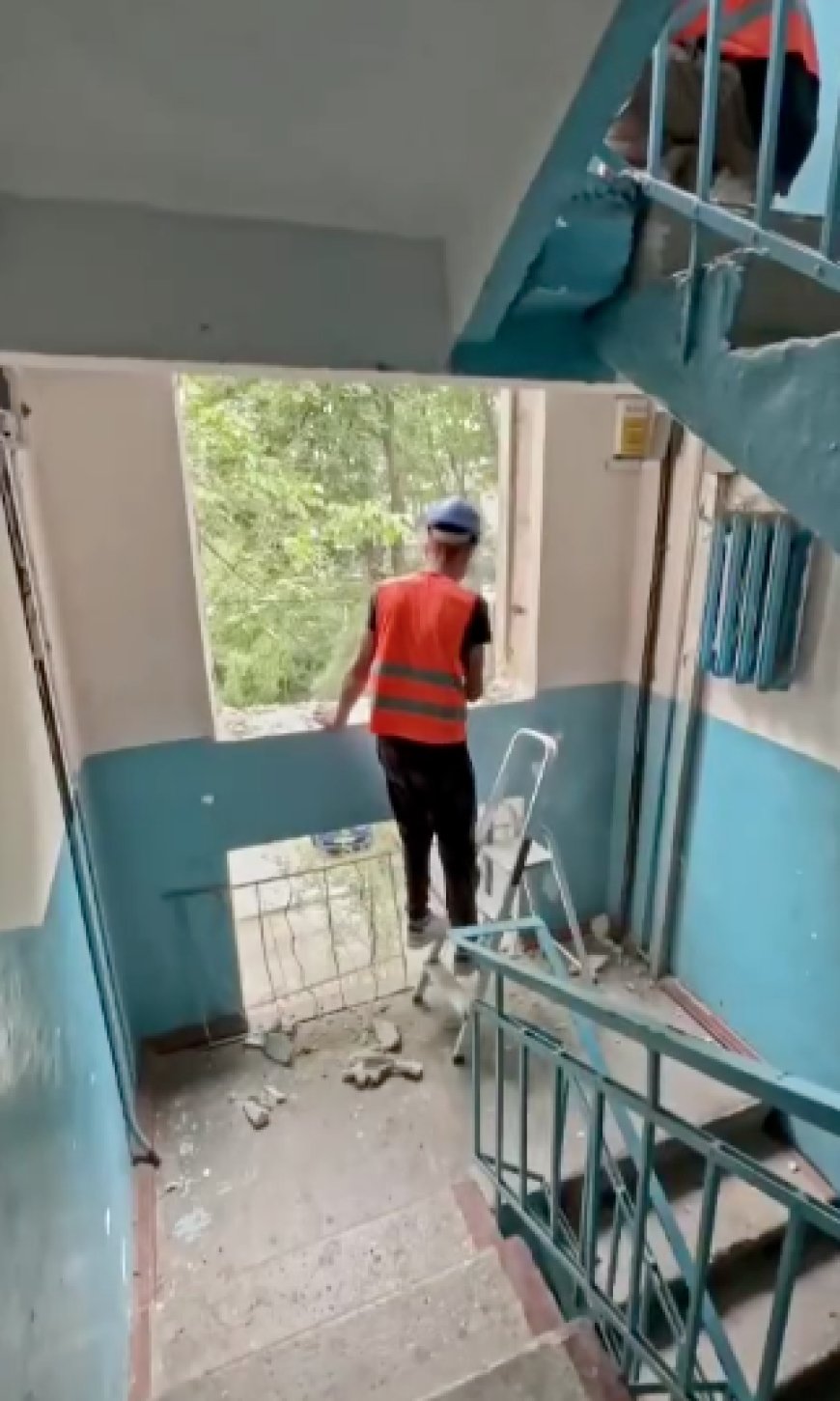 Acoperișuri reparate, ferestre noi, înlocuirea rețelelor inginerești în blocurile de locuit și modernizarea lifturilor....