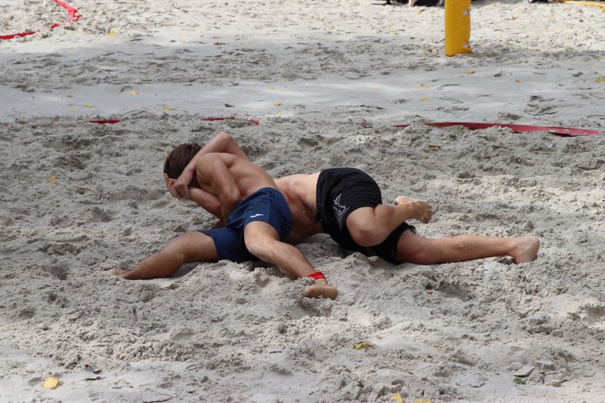 În acest week-end, în pădurea - parc „Dumitru Rîșcanu”, a avut loc Turneul la lupte pe plajă destinat categoriilor de vârstă U-15 și U-17.
