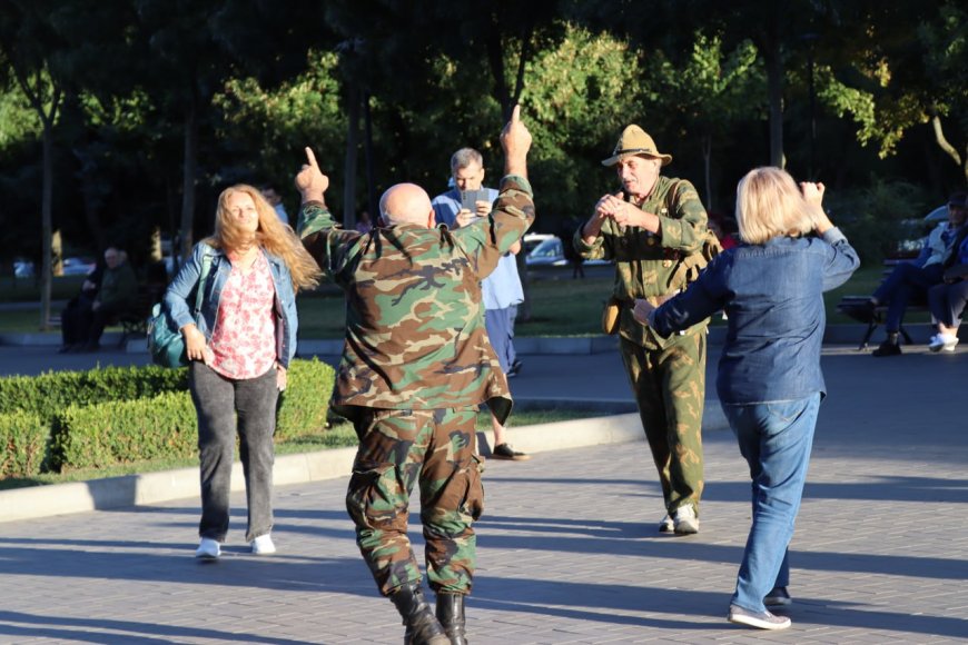 „Dialog cultural de weekend cu Chișinăuienii”