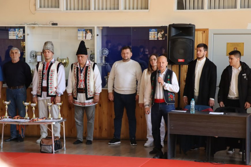 Campionatul deschis la „Trânta” (vârsta U-15) s-a desfașurat astăzi în sectorul Rîșcani al Capitalei, consacrat Hramului orașului Chișinău