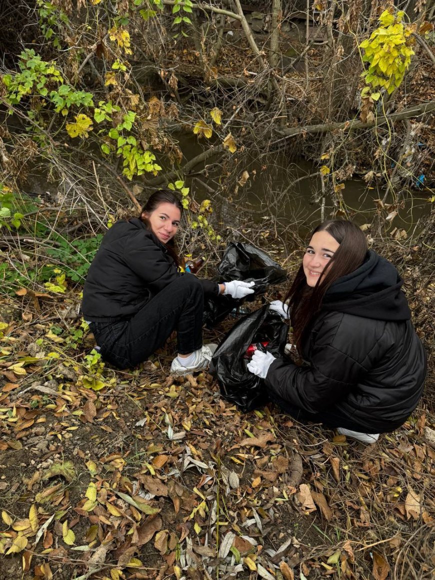 Curățenia de toamnă continuă: Râulețul Țiganca