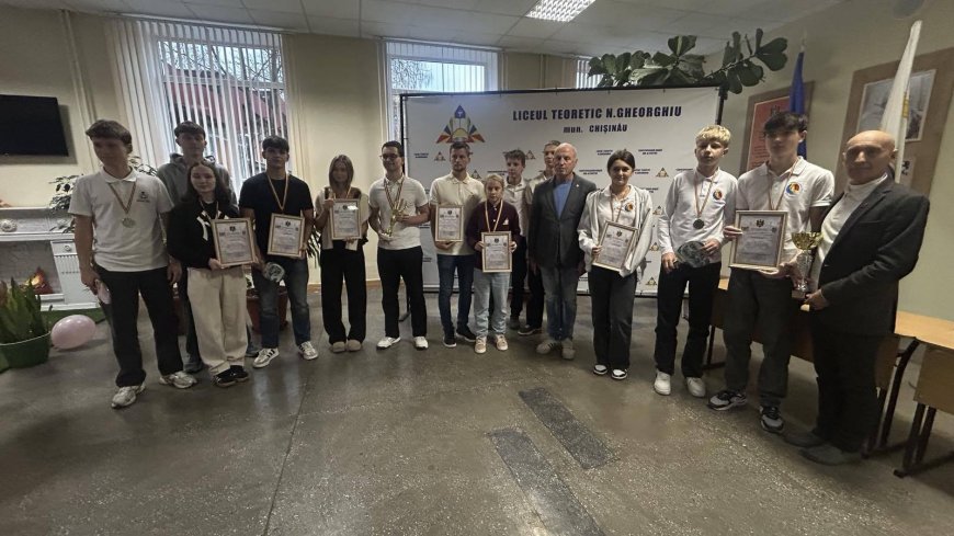 Finala competițiilor interșcolare la tenis de masa în sectorul Rîșcani, organizate de Pretura sectorului Rîşcani