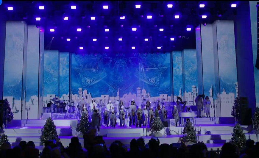 Feeria de Crăciun: Poveste de Iarnă cu colinde și cântece de Crăciun